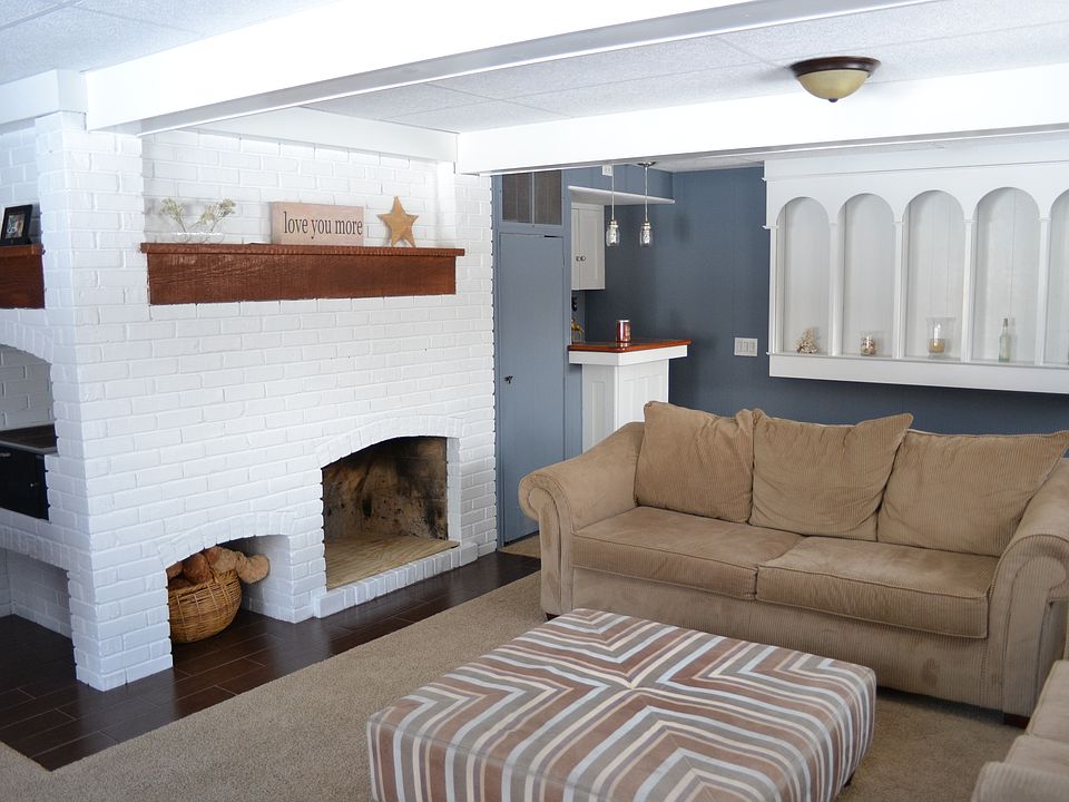1st image of 831 Forest Dr