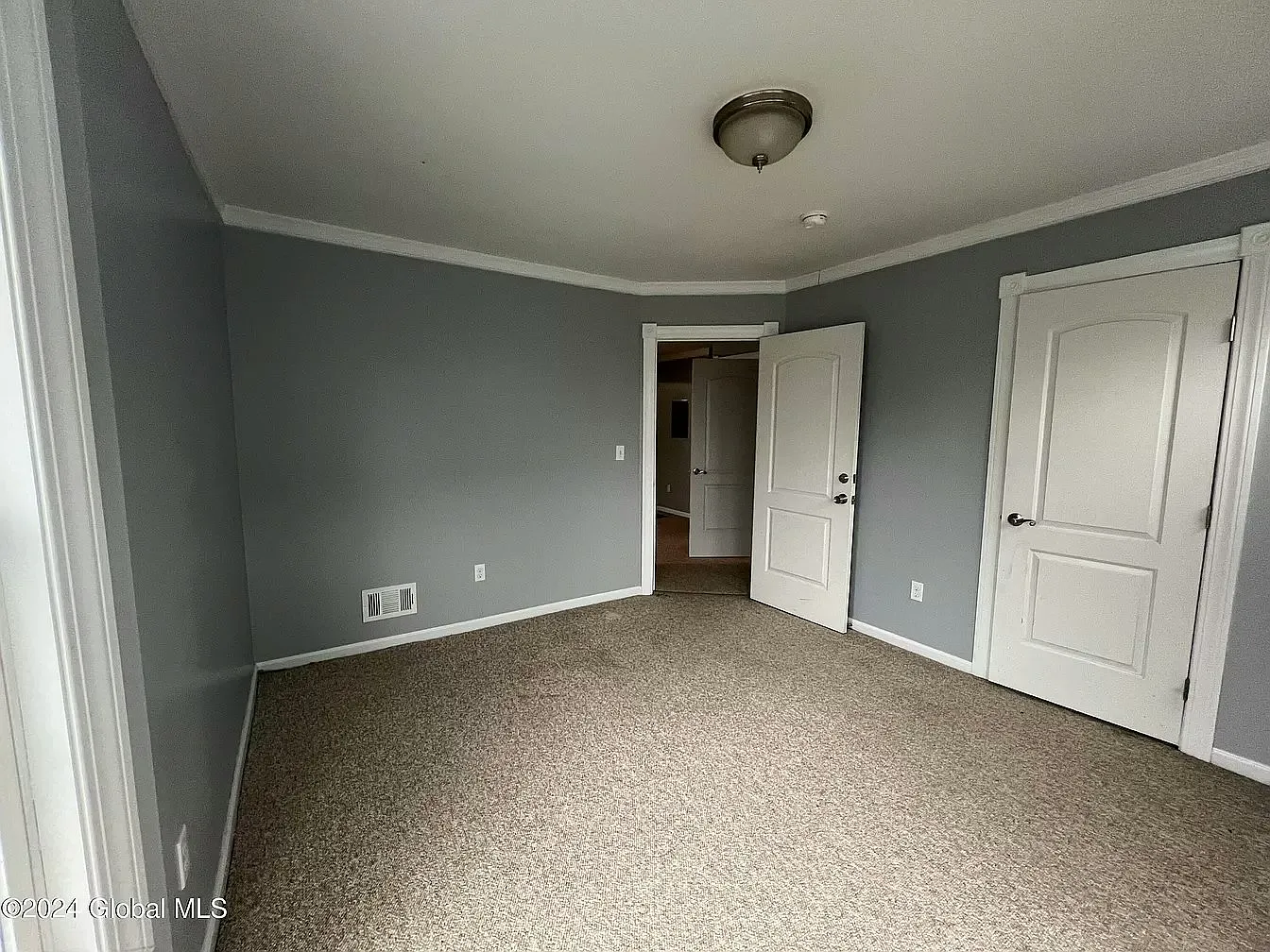 10 Highland Terrace, Unit 2 — Photo 4