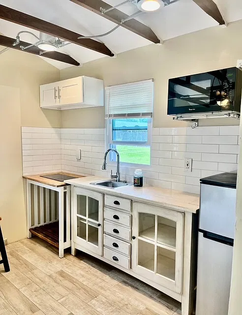1 bed, 1703 sqft, $1,100 — Photo 4