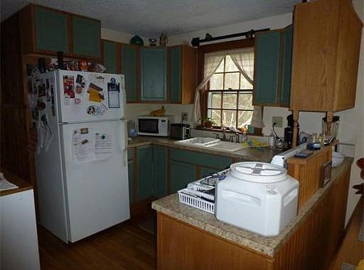 2nd image of 238 Gaffney Rd