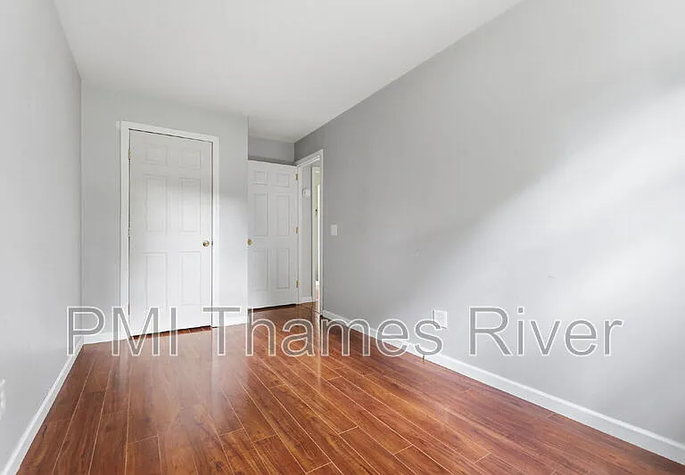 98 Oslo St — Photo 27