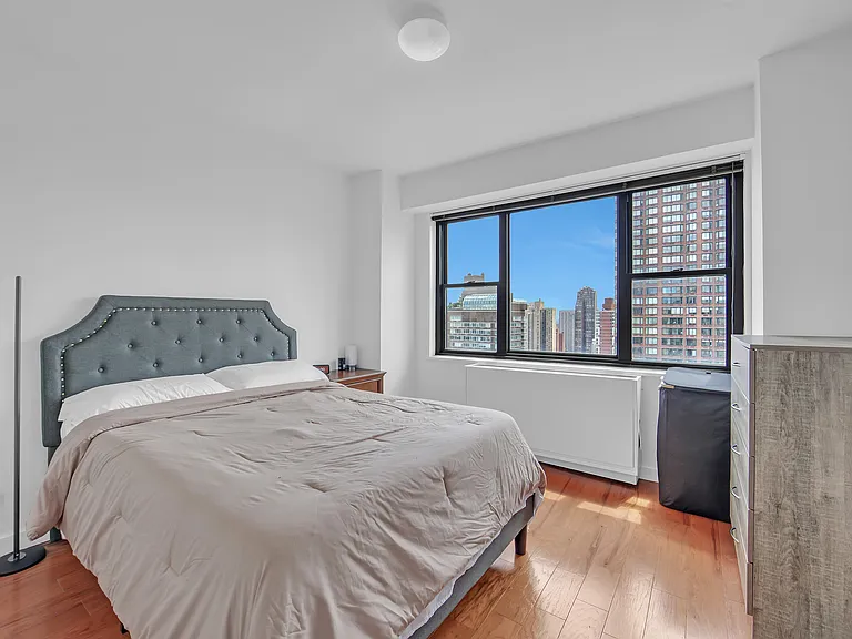 345 E 80th St #31H — Photo 12