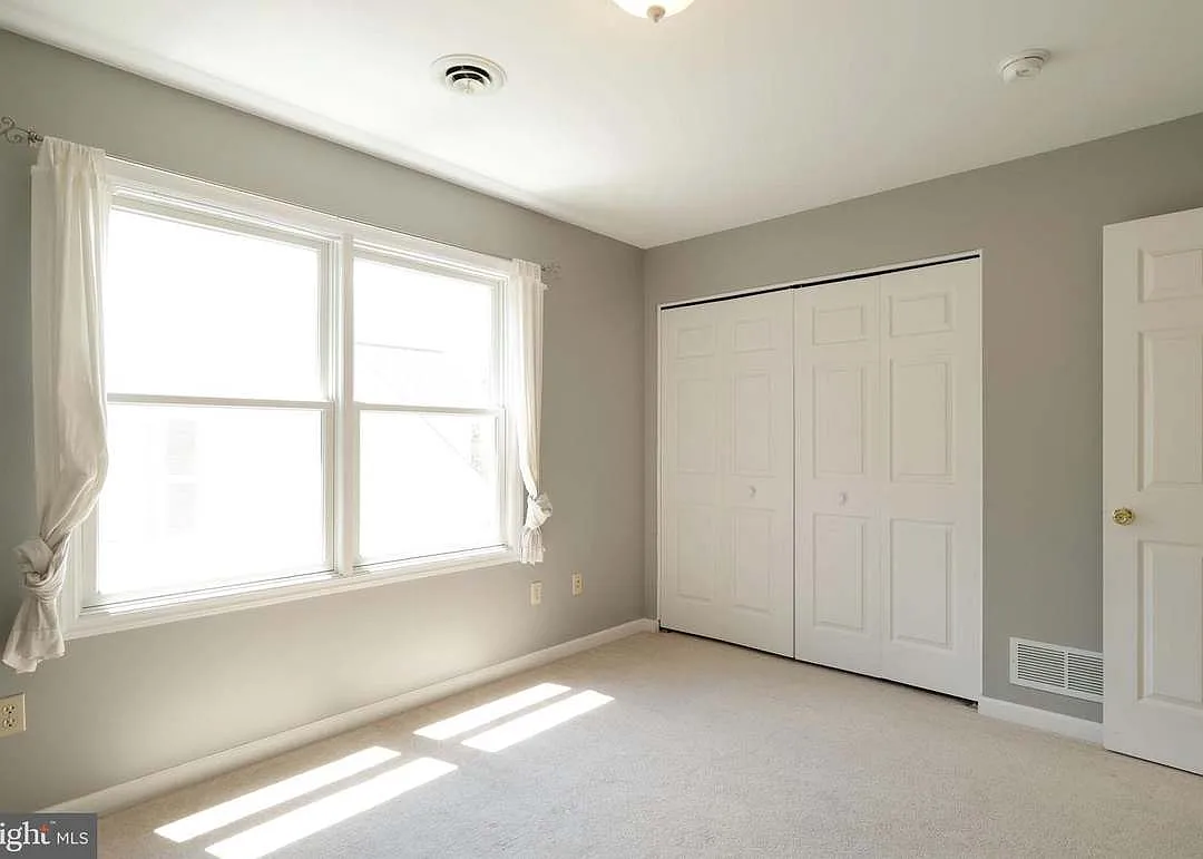 4 bed, 1669 sqft, $1,200 — Photo 1