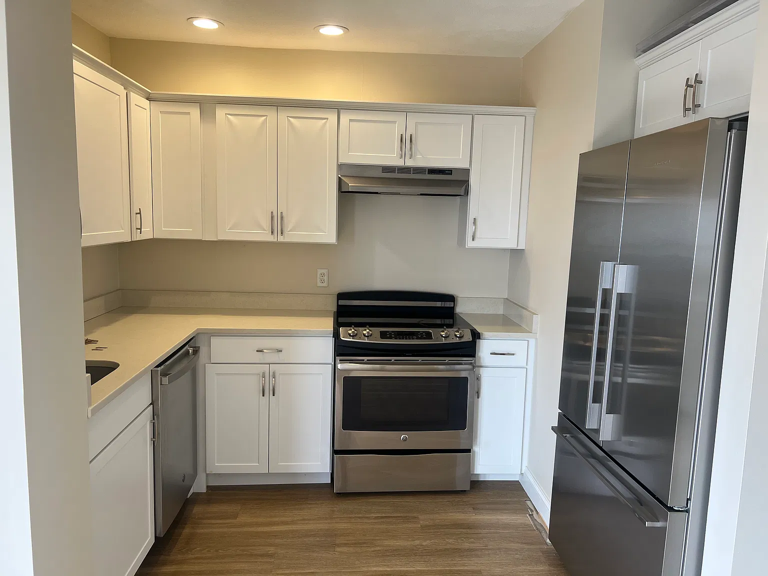 1 bed, 536 sqft, $2,350 — Photo 2