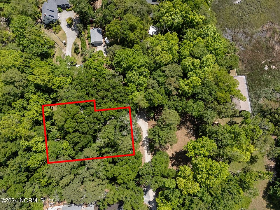 2nd image of 1625 Sunrise Lane