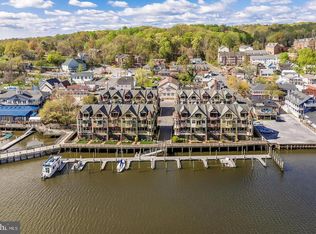 229 Mill St, OCCOQUAN, VA 22125