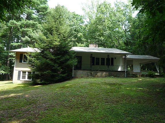 2nd image of 3206 Debbie Dr