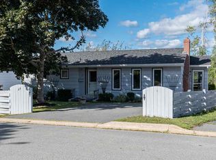 27 Ridge Ave, Lower Sackville, NS B4C2L5