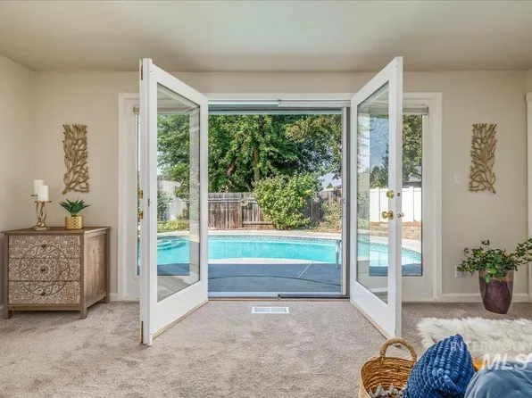 2201 S Scyene Way, Boise, ID 83712