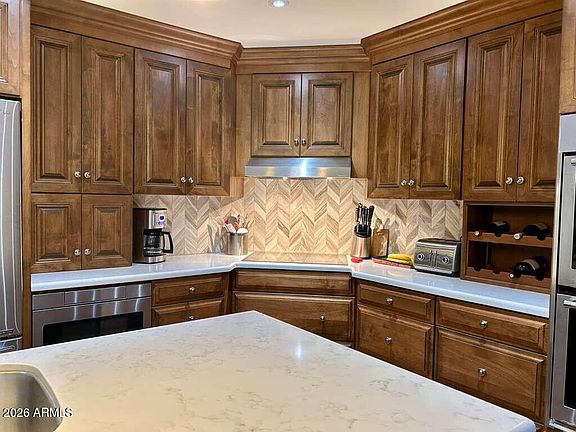 2nd image of 10009 W Pleasant Valley Rd