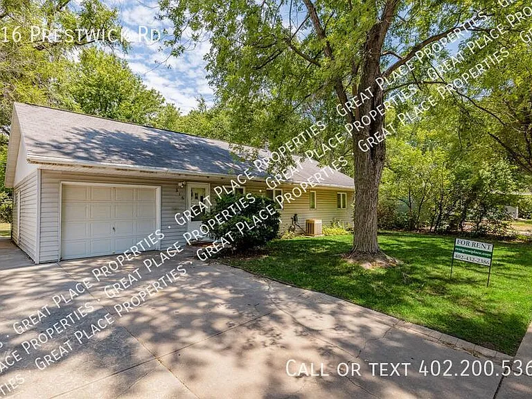 316 Prestwick Rd — Photo 2