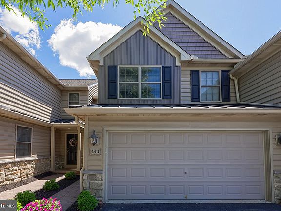 4th image of 253 Fieldcrest Ln