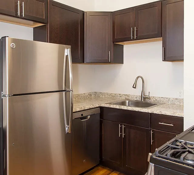1062 N Pearl St — Photo 15