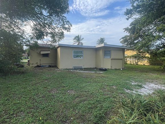 3rd image of 2660 NW 43rd Avenue