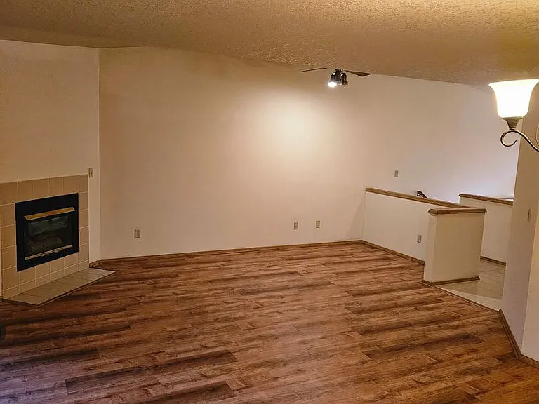 9700-9718 SW North Dakota St — Photo 4