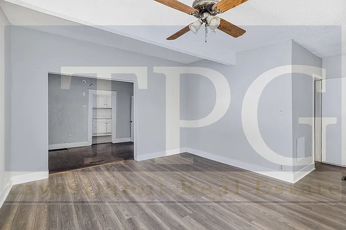 3 bed, 1.5 bath, 1430 sqft, $1,495 — Photo 3