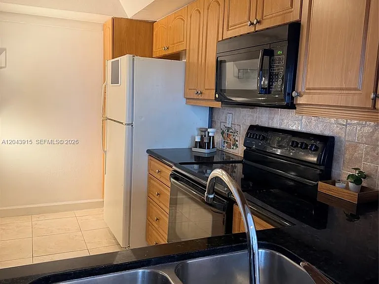 520 Brickell Key Dr #A1412 — Photo 8