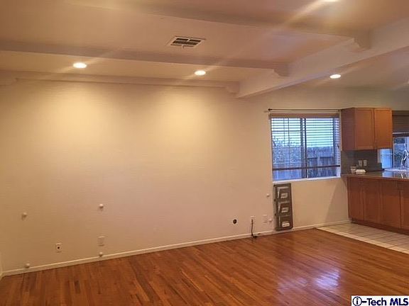 5th image of 3732 Glenfeliz Blvd
