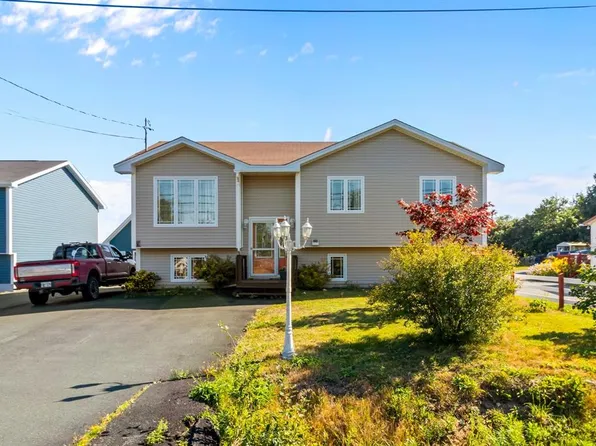 45 Peachytown Road, Conception Bay South, NL A1X7H2