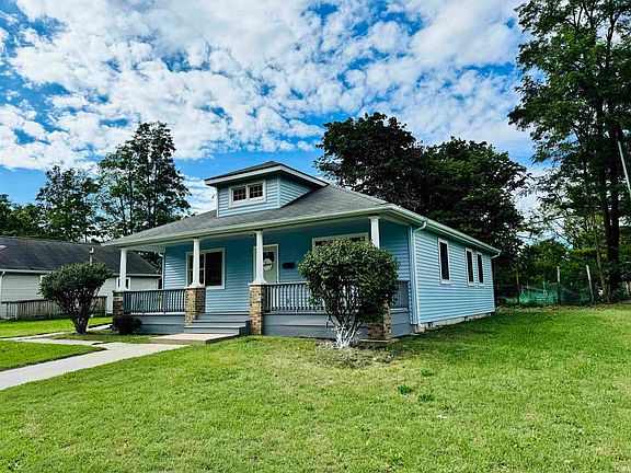 3rd image of 1041 Lasalle Ct