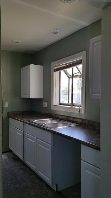 1st image of 2545 W Marshall Ave