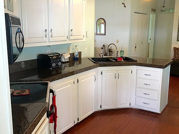 3rd image of 100 Walker St #48