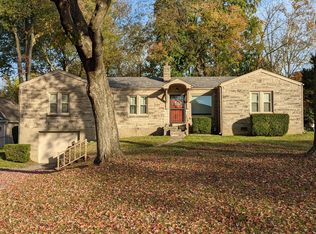 9791 Highcrest Ave, Louisville, KY 40272