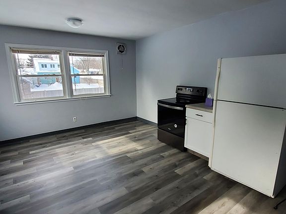 Spacious eat-in Kitchen with good natural light