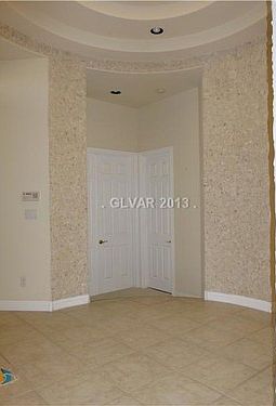 2nd image of 208 Valiente St