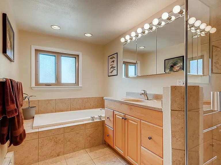 1375 Normandy Rd — Photo 20