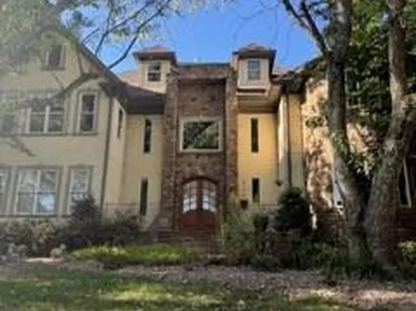 2708 Chilton Pl, Charlotte, NC 28207