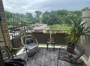 6621 Wakefield Dr APT 316, Alexandria, VA 22307