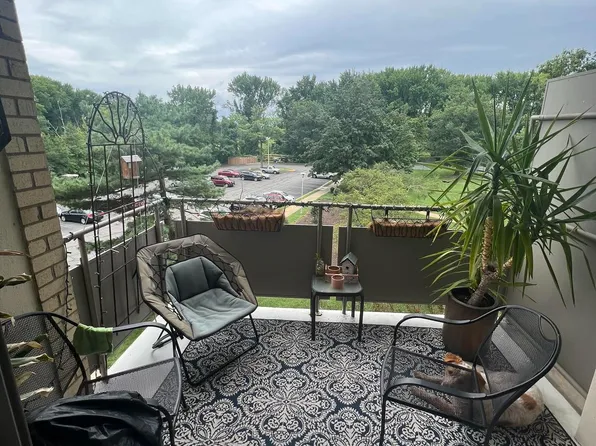 6621 Wakefield Dr APT 316, Alexandria, VA 22307