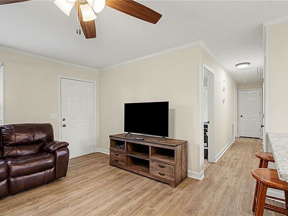 5th image of 242 Vera Holliday Rd