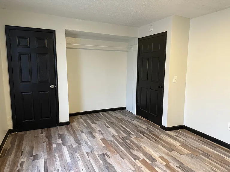 495 Emerson St — Photo 8