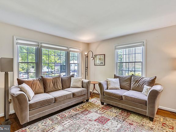 4th image of 3301 Glenway Dr