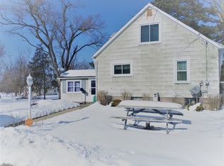 2112 Howe Rd, Burton, MI 48519