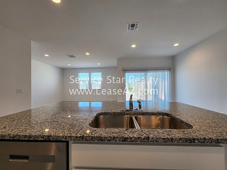 1167 W Del Monte Pl — Photo 13