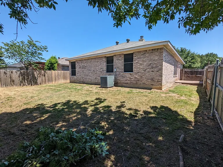 6367 Stonewater Bend Trl — Photo 18