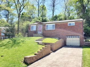 555 Barbara Dr, Pittsburgh, PA 15227
