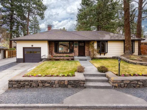 1220 NE 6th St, Bend, OR 97701