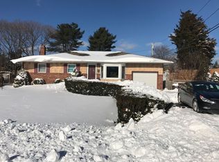 7 Johnson St, Commack, NY 11725