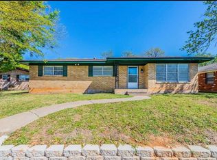 903 Seymore Cir, Denison, TX 75020