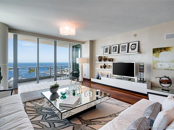 5th image of 2627 S Bayshore Dr APT 2201