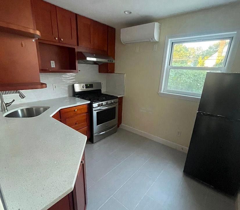 1st image of 163-19 20th Ave Floor 2