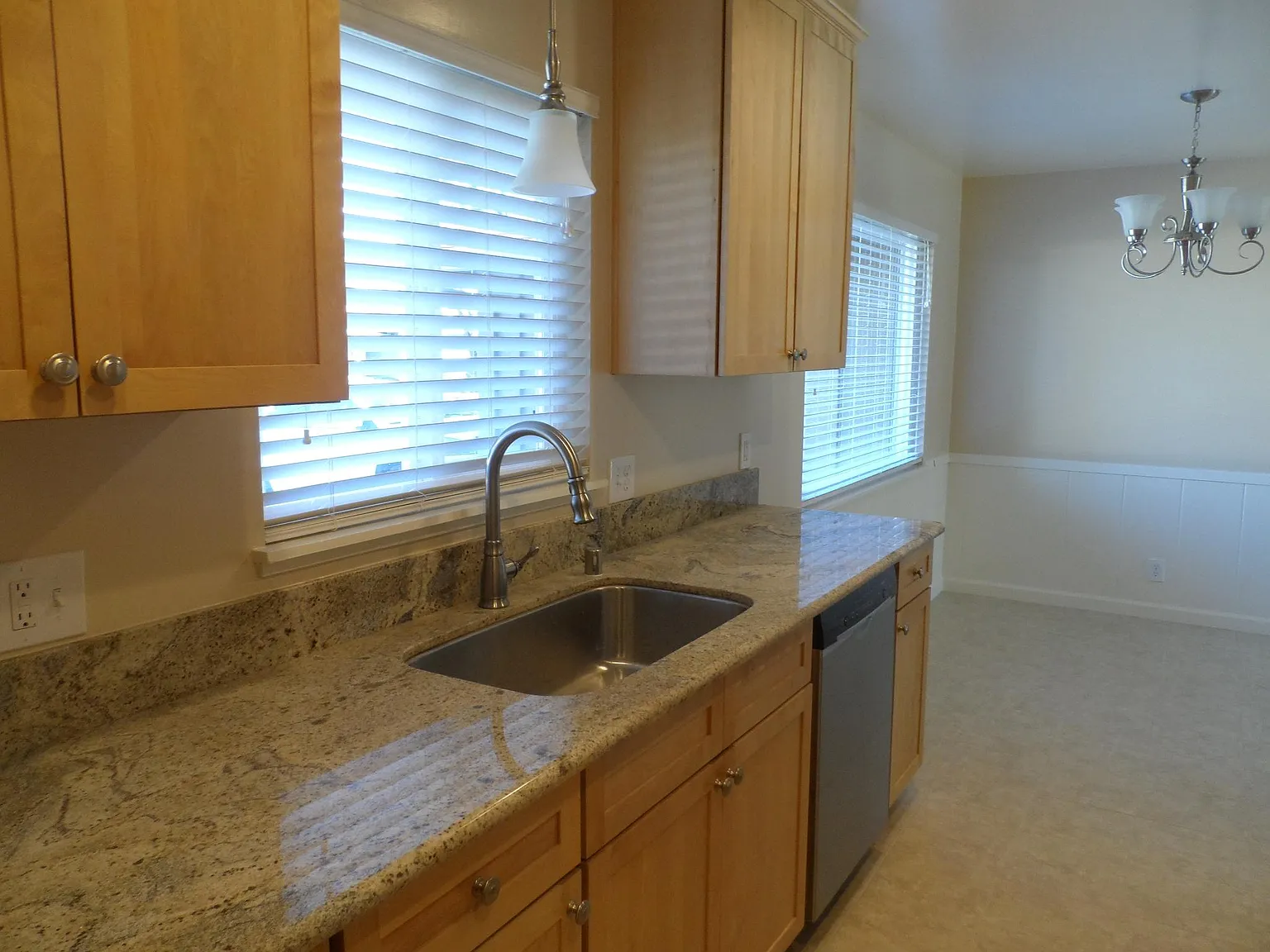 3 bed, 1624 sqft, $3,200 — Photo 4