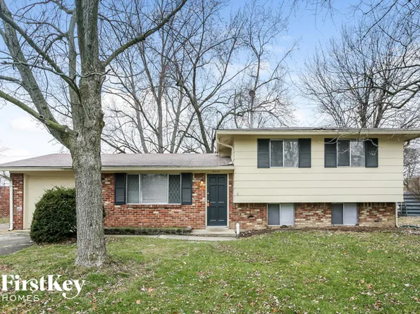 8904 E Lynbrook Dr, Indianapolis, IN 46219