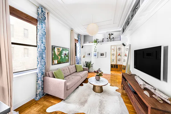 Sold by Compass | media 2