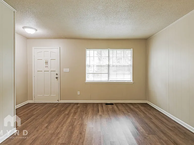 713 Kingman Rd — Photo 9