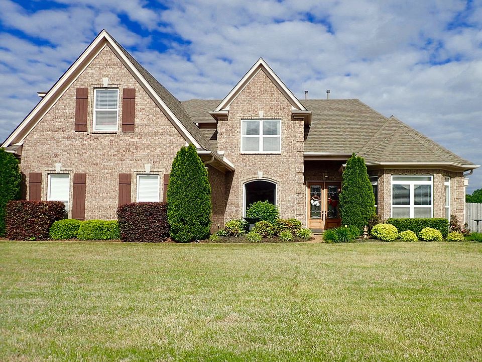 1st image of 165 Eagle Valley Dr